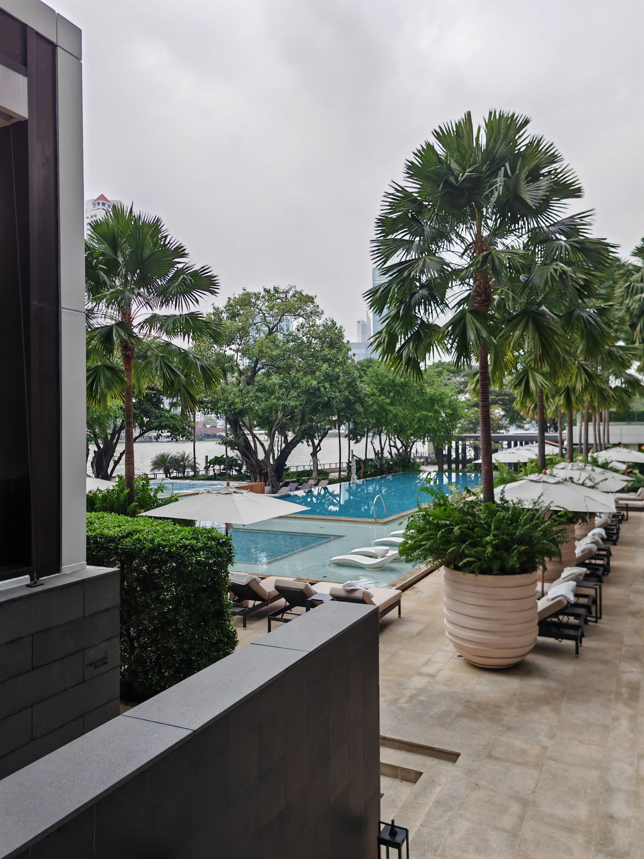 Four Seasons Pool