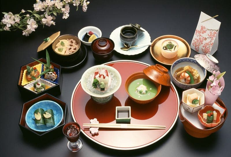 Kaiseki & Onsen: Japan’s Most Exclusive Ryokan Experiences — PrivataList collection